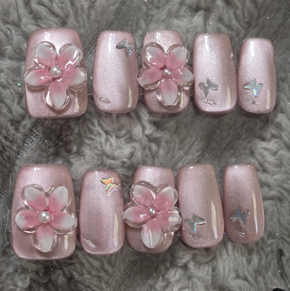 Pink Pearlized Press-On Nails with 3D Flower Accents